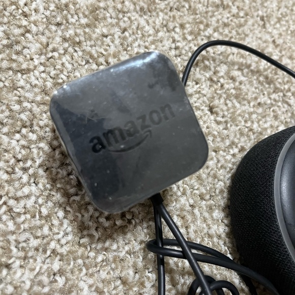 Amazon Alexa - Picture 2 of 2